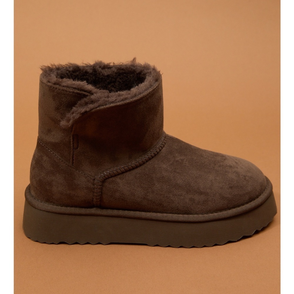 New with tags Altar’d state Yukon mini boot